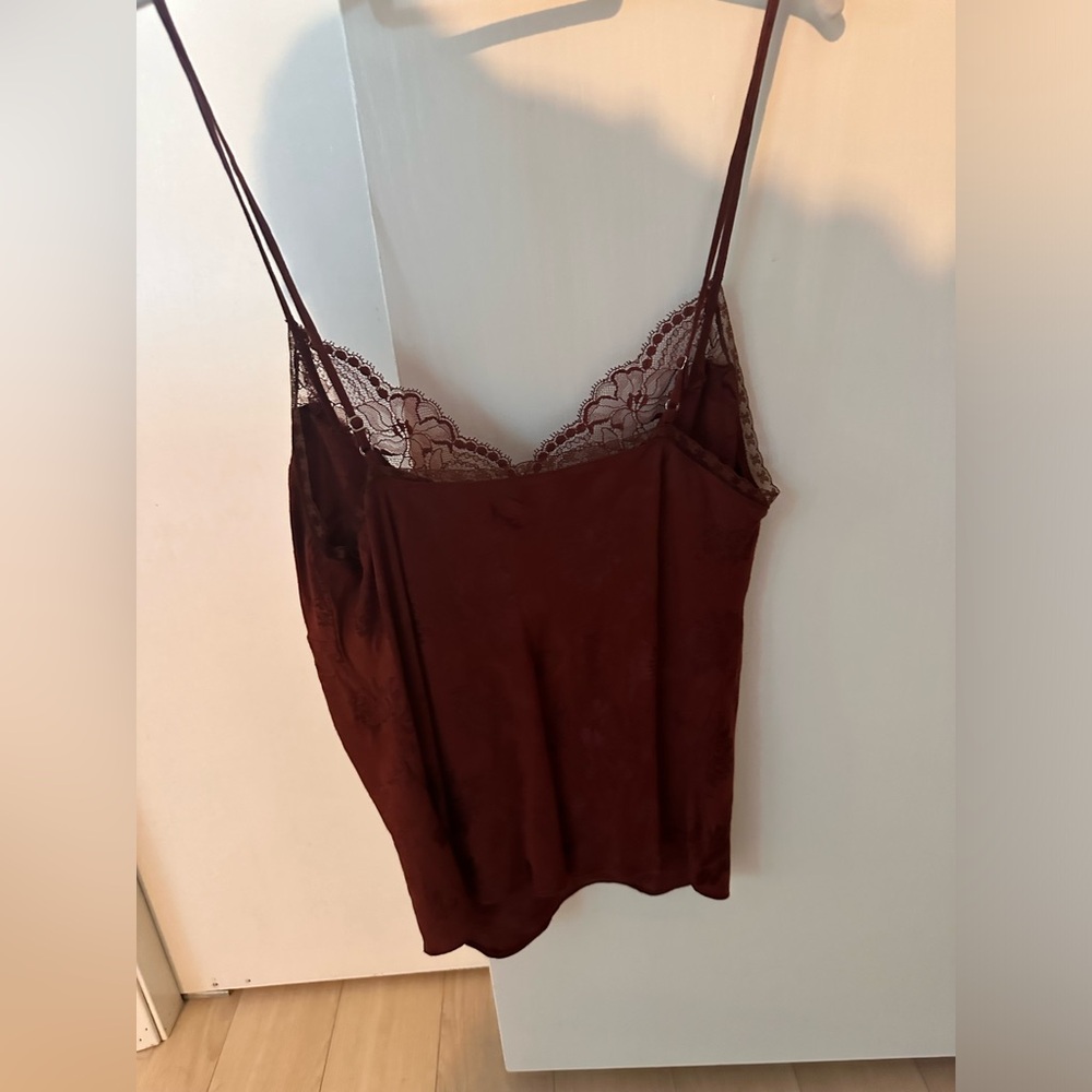 Wilfred Lace Tank - Picture 2 of 3